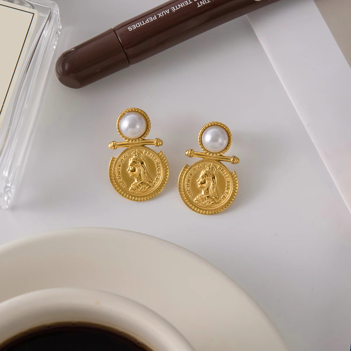 LUMEA Pearl Coin Earrings