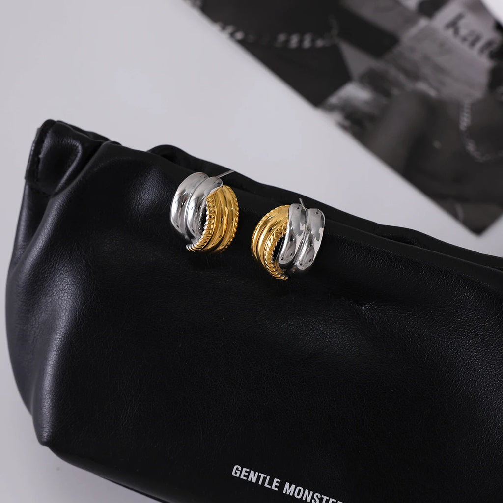 TÉVA Minimalist Two-Tone Earrings